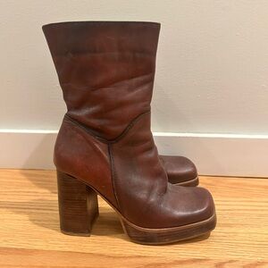 Vintage Candies Brown/Red boots